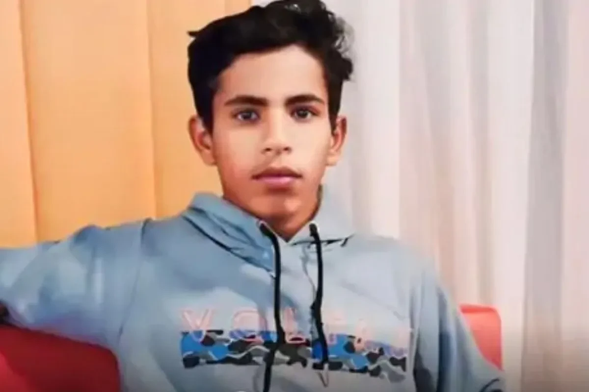 वाराणसी में बाइक सवार बदमाशों की फायरिंग में 14 वर्षीय छात्र की मौत, दो घायल