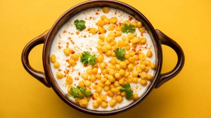 बदायूं का रायता मामला लखनऊ तक पहुंचा, गांव पिपरौल के हालात पर शासन की नजर