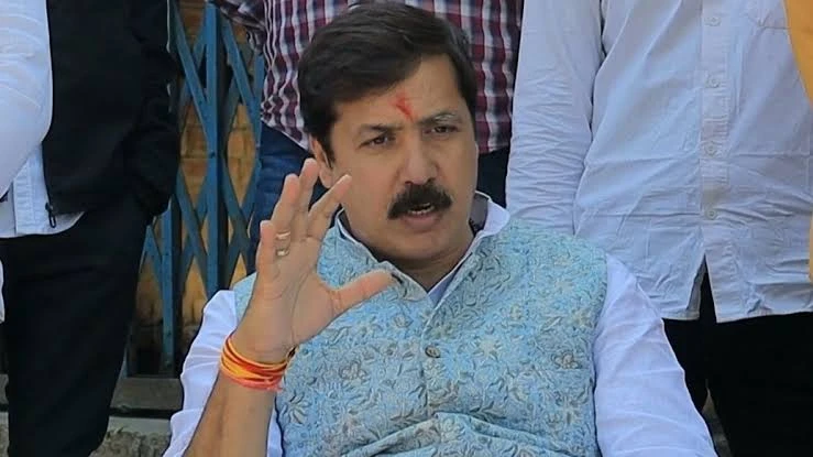 रास्ते के विवाद ने पकड़ा तूल, पूर्व सांसद धनंजय सिंह समेत तीन पर एफआईआर दर्ज