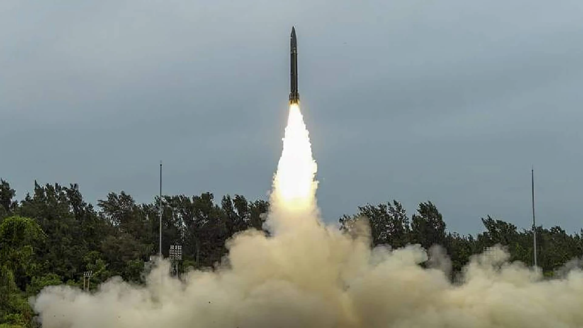 एक ही लॉन्चर से दो प्रलय मिसाइलों का सफल परीक्षण, डीआरडीओ की बड़ी उपलब्धि