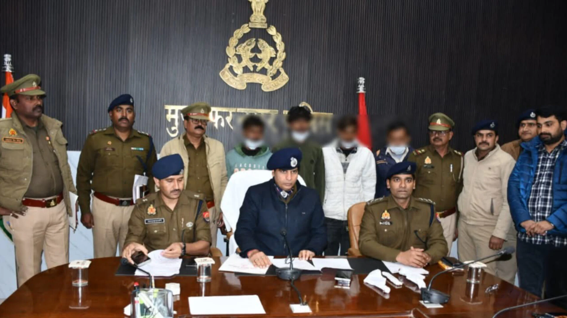 मुजफ्फरनगर: न्यू ईयर पार्टी के लिए रेलवे ट्रैक से पेंड्रोल क्लिप चुराई, तीन दोस्त और कबाड़ी गिरफ्तार