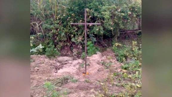 बिजनौर: तीन भाइयों ने ईसाई धर्म अपनाया, खेत में क्रूसीफिक्स लगाने पर हंगामा