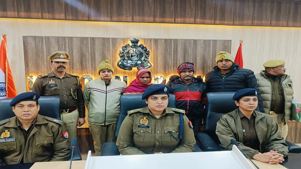 कासगंज में हत्याकांड का खुलासा, मां और समधी ने बेटी को रास्ते से हटाया