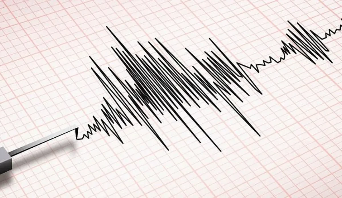 तेज भूकंप के झटकों से हिली जापान की धरती, कई लोग घायल