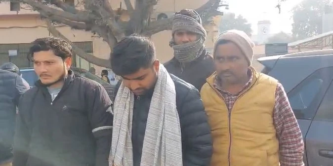 आगरा: शादीशुदा बेटी की खातिर कर दी गलत युवक की हत्या, पिता-पुत्र सहित चार गिरफ्तार