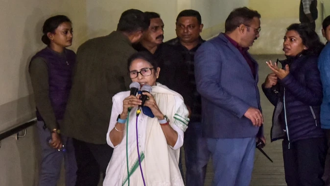 ईडी की छापेमारी के खिलाफ प्रतीक जैन के परिवार ने पुलिस में दर्ज कराई शिकायत