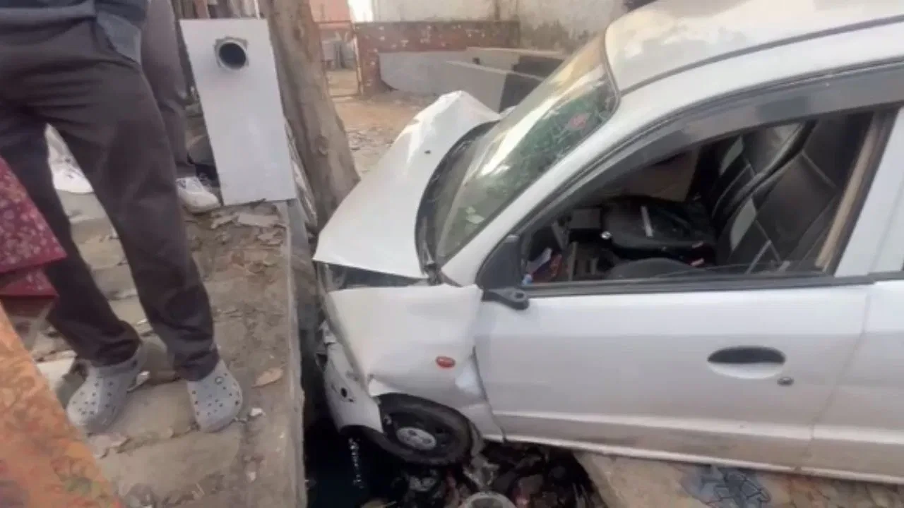 गाजियाबाद: नशे में धुत दिल्ली पुलिस के एएसआई की कार ने मचाया कहर, 6 लोग घायल