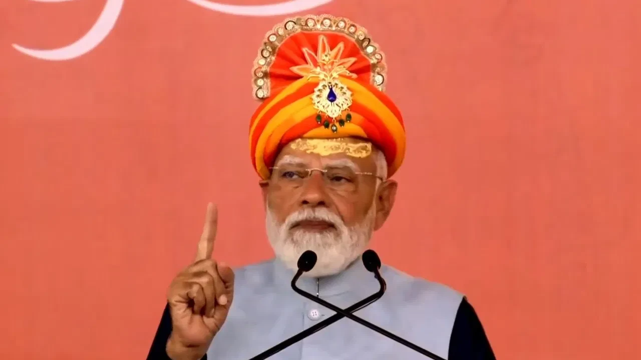 सोमनाथ से पीएम मोदी का संदेश: आक्रांता मिट गए, विरोधी सोच अब भी ज़िंदा