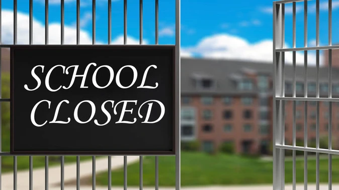 गाजियाबाद में मौसम बदला, शीतलहर और कोहरे ने बढ़ाई मुश्किलें, स्कूलों में छुट्टी