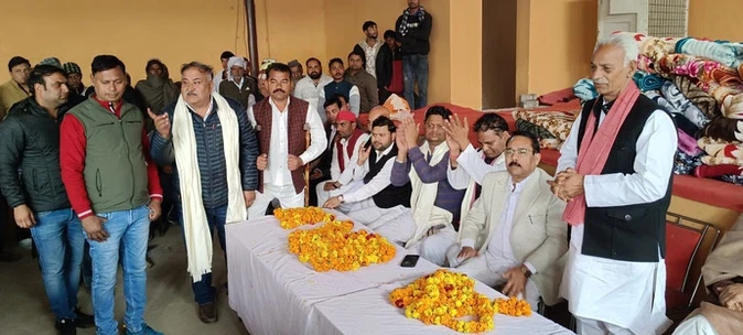 सपा सरकार बने तो महिलाओं को 4000 प्रति माह, बिजली बिल होगा माफ: कर्मवीर सिंह