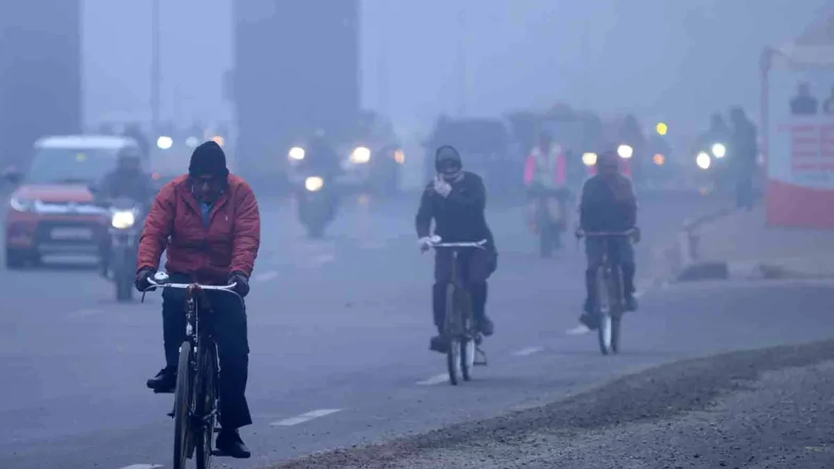 दिल्ली-एनसीआर में रिकॉर्ड तोड़ ठंड, अगले कुछ दिन और रहेंगे मुश्किल