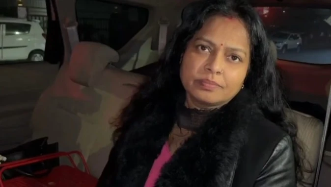 एसआईटी पूछताछ के बाद उर्मिला ने मोबाइल देने से किया इनकार, स्वास्थ्य बताया कारण