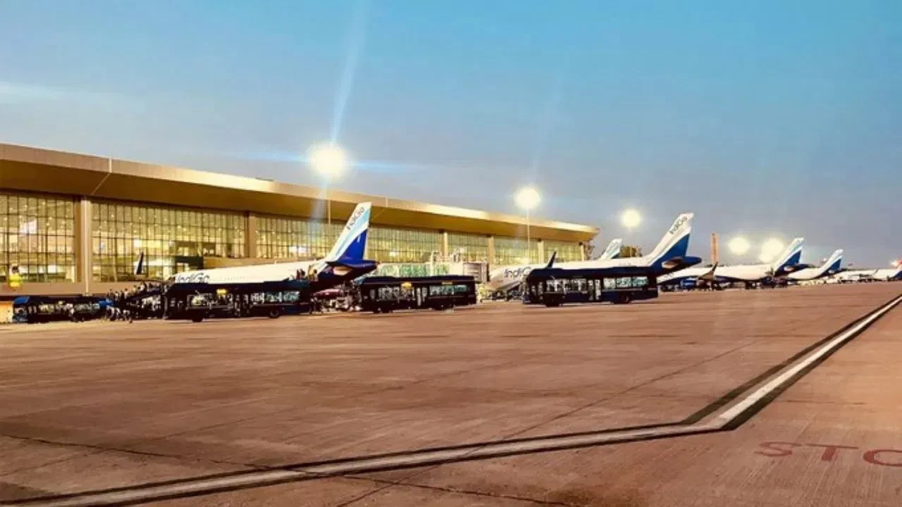 लखनऊ एयरपोर्ट पर यात्री की अचानक मौत, मुंबई उड़ान रद्द