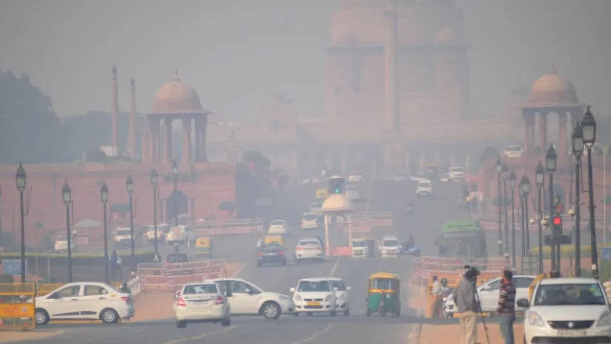 नई दिल्ली: राजधानी में हवा की गुणवत्ता ‘बहुत खराब’, AQI 300 के पार