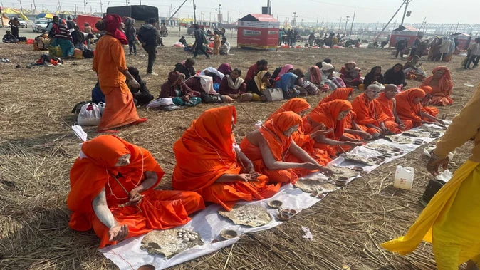 प्रयागराज में किन्नर अखाड़े का विस्तार, माघ मेले में पदोन्नत हुए 39 सदस्य