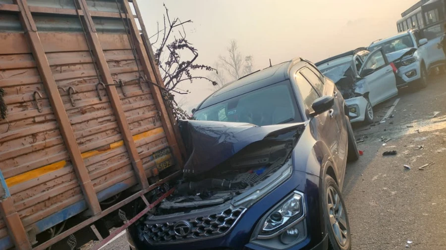 पटियाला-राजपुरा हाईवे हादसा: बस और वाहन आपस में भिड़े, मची चीख-पुकार