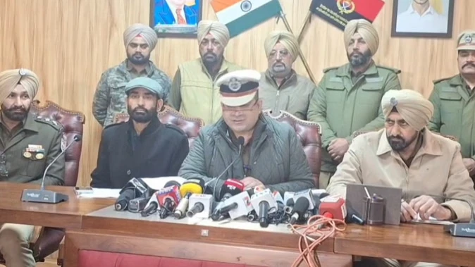 पंजाब: गोल्डी बराड़ गैंग के 10 शूटर गिरफ्तार, हथियार और रंगदारी का पर्दाफाश