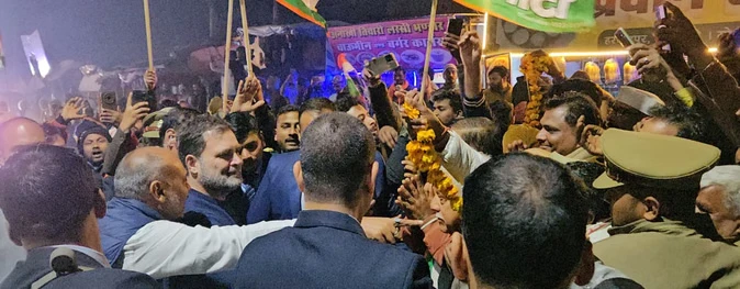 रायबरेली पहुंचे राहुल गांधी, उत्साहित कार्यकर्ताओं ने किया जोरदार स्वागत