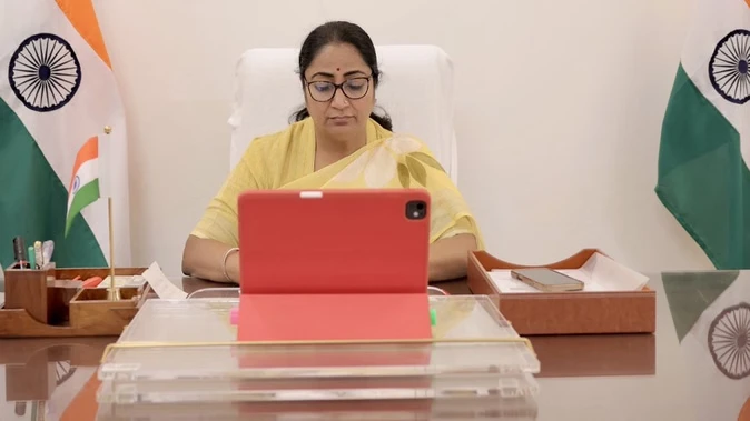 लापरवाही पर सख्ती: दिल्ली सरकार ने परामर्श एजेंसी पर लगाया दो साल का बैन