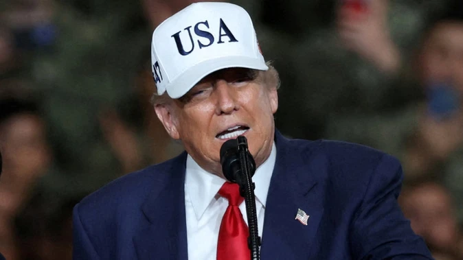 ग्रीनलैंड विवाद का असर: ईयू ने अमेरिका से व्यापार वार्ता पर लगाई रोक