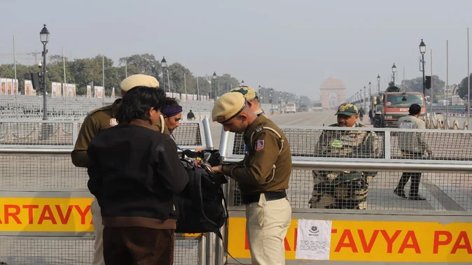 गणतंत्र दिवस: आतंकी पन्नू की धमकी से मचा हड़कंप, राजधानी में सुरक्षा बढ़ी