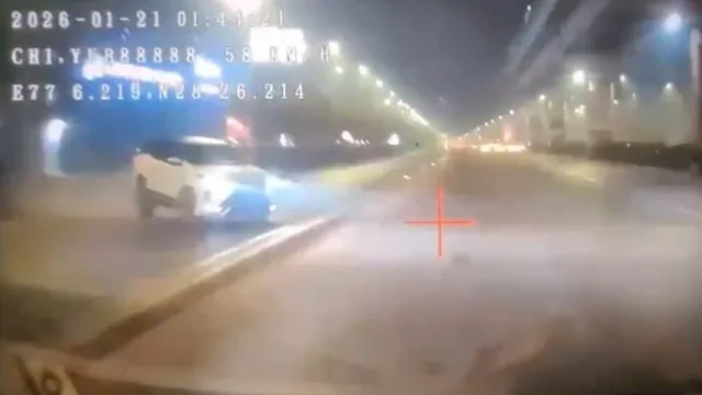 गुरुग्राम में रॉन्ग साइड से आई फॉर्च्यूनर ने कैब को मारी टक्कर, 6 कर्मचारी घायल