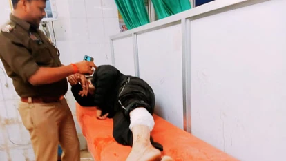 मिर्जापुर: धर्मांतरण मामले में यूपी पुलिस सिपाही समेत दो गिरफ्तार