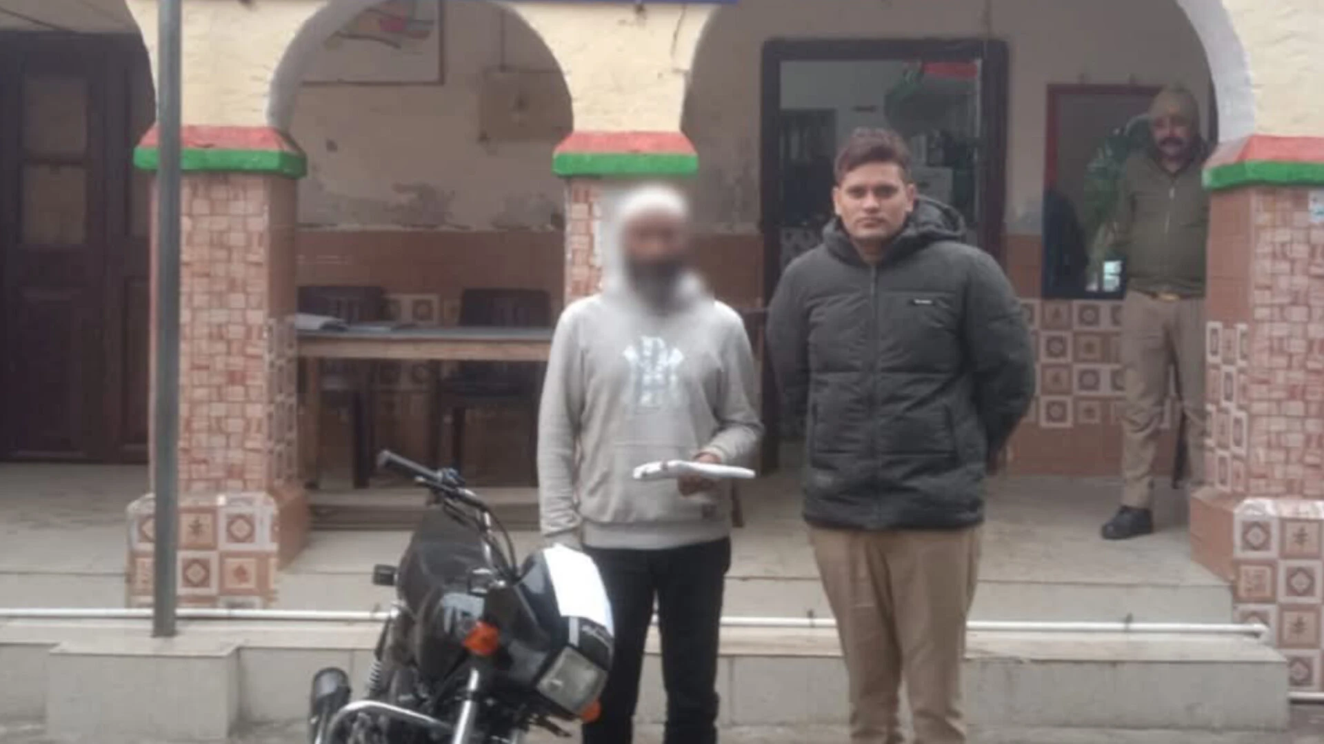 पुरकाजी में पुलिस के हत्थे चढ़ा याकूब उर्फ कोबरा, 31 मुकदमों में था वांछित