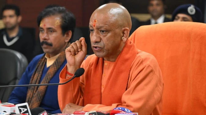 यूपी दिवस: सीएम योगी ने प्रदेशवासियों को दी बधाई, कहा- बीमारू से विकास का इंजन बना प्रदेश