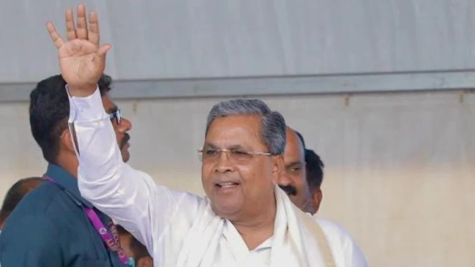 22 मठों को जमीन देने पर विवाद, सिद्धारमैया सरकार पर नियम तोड़ने के आरोप