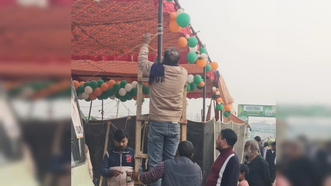 शंकराचार्य का माघ मेला से प्रस्थान, शिष्यों ने समेटा शिविर