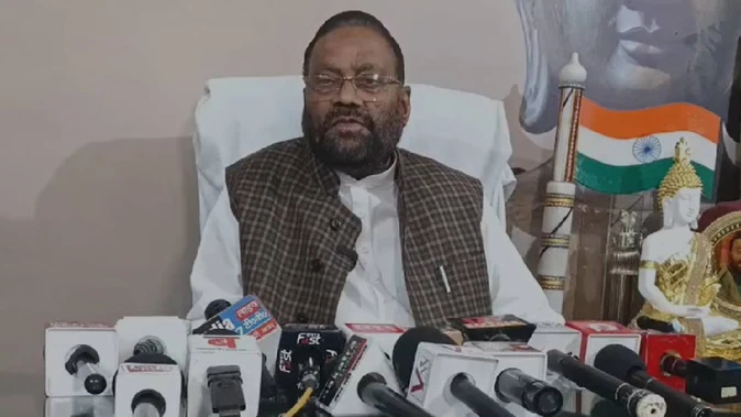 सुप्रीम कोर्ट में कमजोर पैरवी पर सरकार घिरी, स्वामी प्रसाद मौर्य ने उठाए सवाल