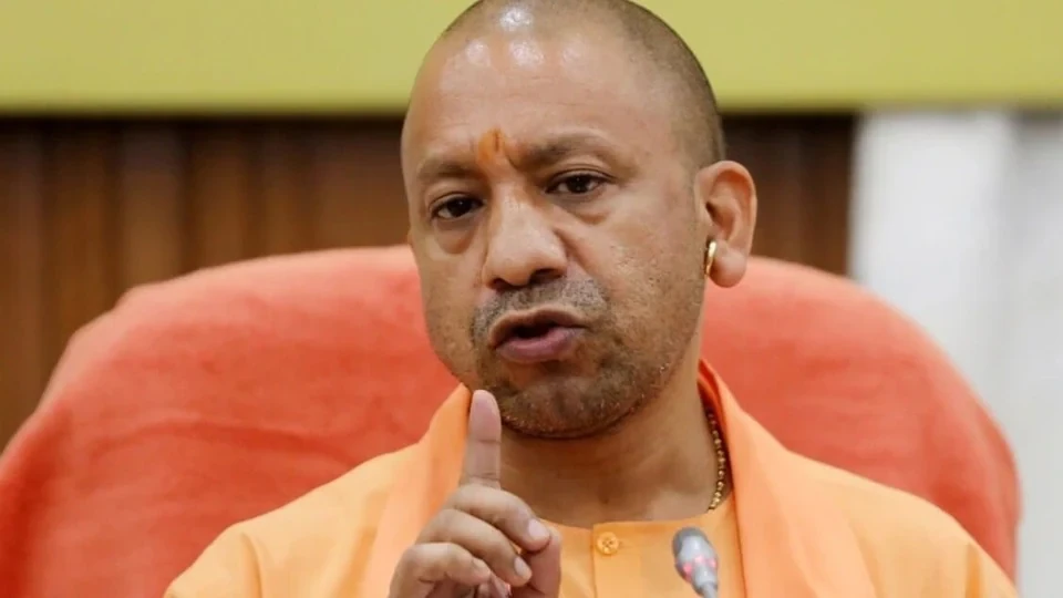 रवि काना की रिहाई पर कार्रवाई, बांदा जेल के अधीक्षक और डिप्टी जेलर निलंबित