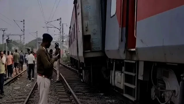 जाजपुर में चेन्नई–न्यू जलपाईगुड़ी एक्सप्रेस की तीन बोगियां पटरी से उतरीं, कोई हताहत नहीं