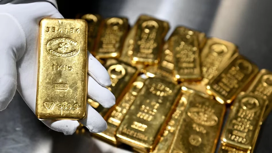 सोना-चांदी में शुक्रवार को आई गिरावट, निवेशकों की बढ़ी चिंता