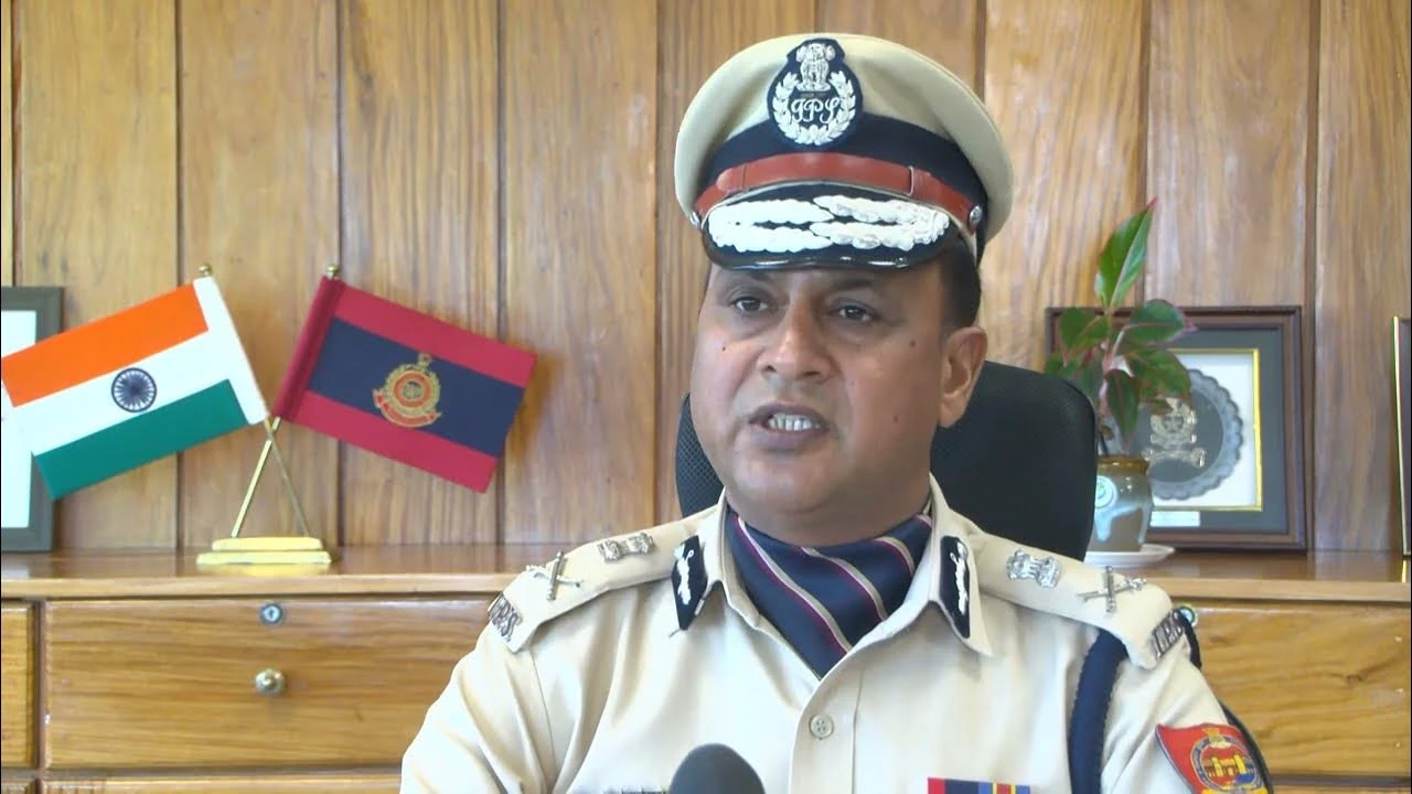 दिल्ली: तिहाड़ जेल के डीजी बने देवेश चंद्र श्रीवास्तव