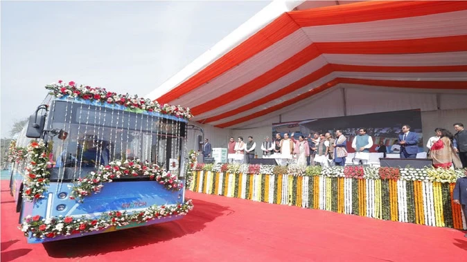 दिल्ली को मिली 500 नई ई-बसों की सौगात, डीटीसी का बेड़ा और मजबूत