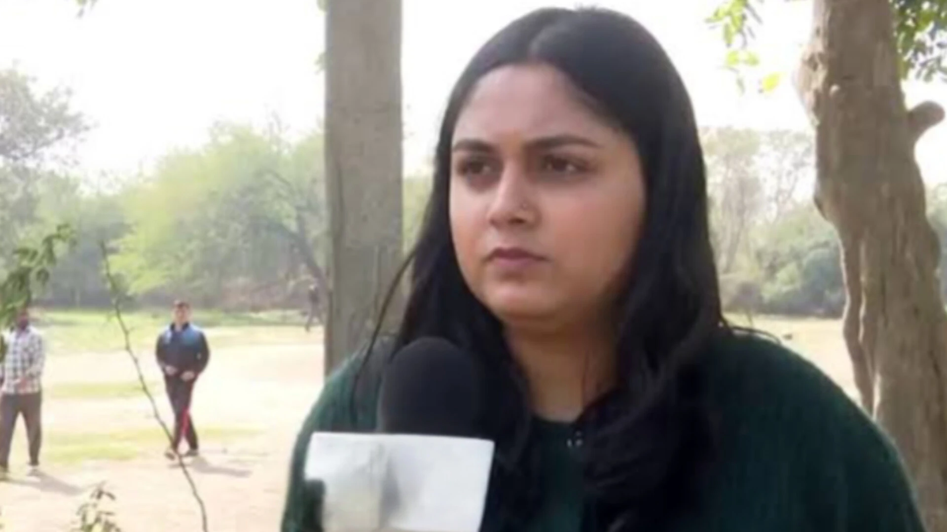 '500 लोगों ने घेरा और मारा': रुचि तिवारी ने दिल्ली यूनिवर्सिटी प्रदर्शन में कथित हमले का किया खुलासा