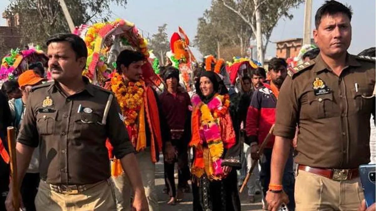 संभल की तमन्ना हरिद्वार से लाईं गंगाजल, पुलिस सुरक्षा में हुआ जोरदार स्वागत