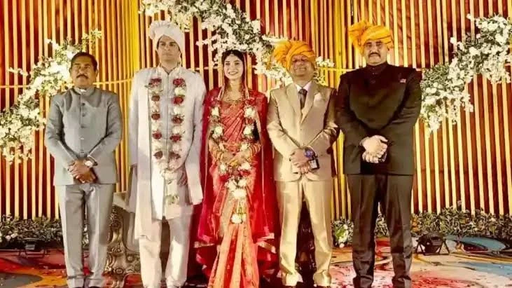 एमपी के इस आईएएस ने डिप्टी सेक्रेटरी से की तीसरी शादी, दोनों एक्स वाइफ भी हैं कलेक्टर