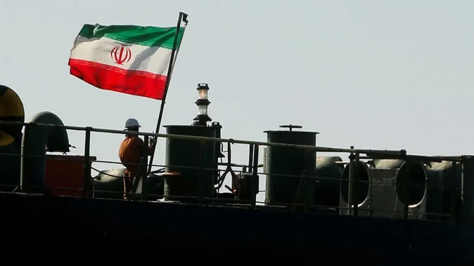 भारत ने तीन अमेरिकी प्रतिबंधित ईरानी तेल टैंकर किए जब्त