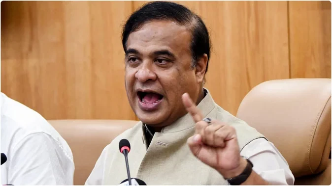 असम के मुख्यमंत्री ने अवैध प्रवास को लेकर जताई चिंता