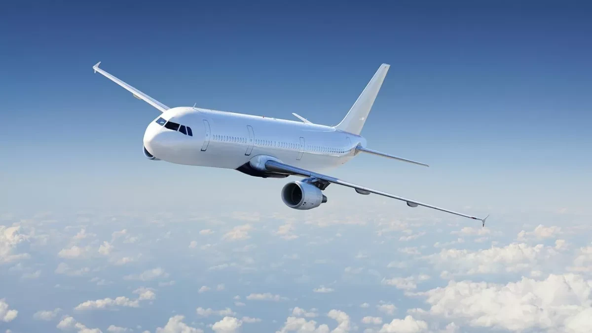 पटना में होली यात्रा महंगी, घरेलू फ्लाइट टिकटों ने तोड़ा रिकॉर्ड