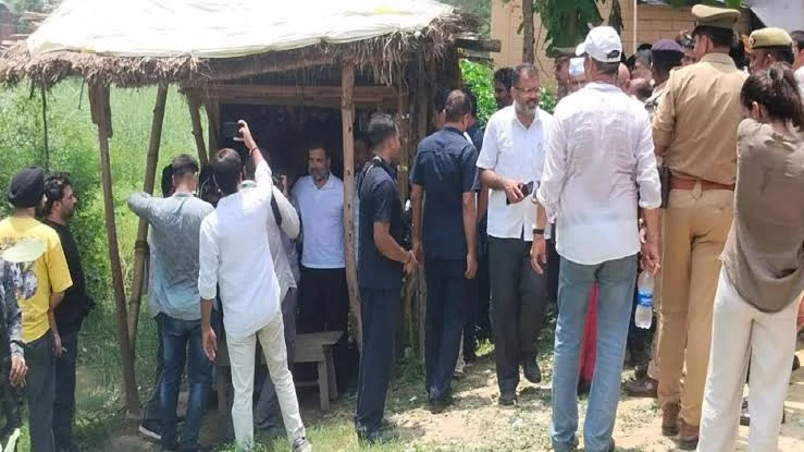 कोर्ट में बयान दर्ज कराने के बाद राहुल गांधी ने रामचेत मोची के परिवार से की मुलाकात