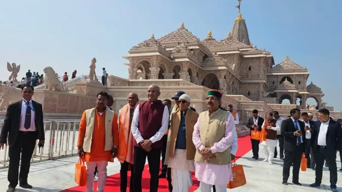 गुयाना के उप राष्ट्रपति भारत जगदेव ने किए अयोध्या में रामलला के दर्शन