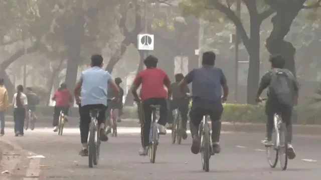 नई दिल्ली: फरवरी में भी हवा जहरीली, AQI 229 तक पहुंचा
