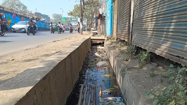 गाजियाबाद: स्कूटी से नाले में गिरकर व्यापारी की मौत