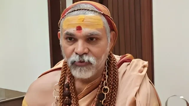 अविमुक्तेश्वरानंद पर एफआईआर दर्ज कराने वाले बटुकों के बयान लेने पहुंची पुलिस