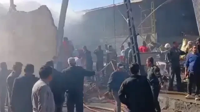 ईरानी सेना का हेलीकॉप्टर क्रैश, सब्जी बाजार में चार की मौत