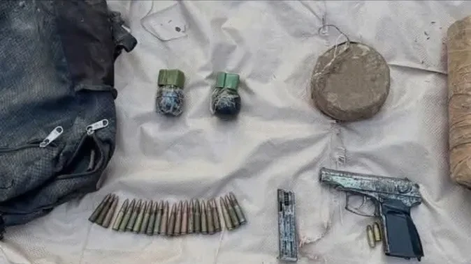 पुंछ में सुरक्षाबलों ने आतंकियों का ठिकाना पकड़ा, भारी हथियार और विस्फोटक जब्त